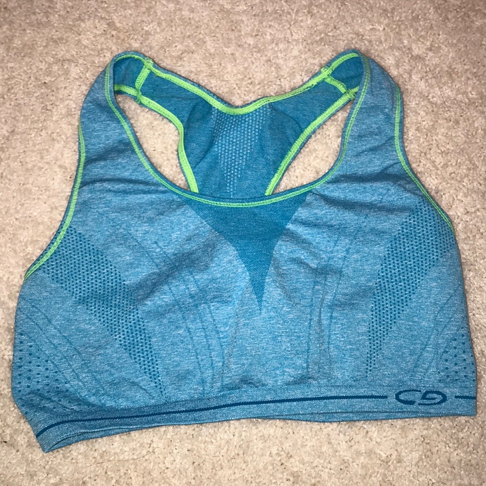 Sports bra